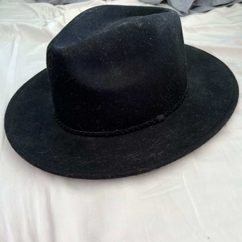 Black felt hat